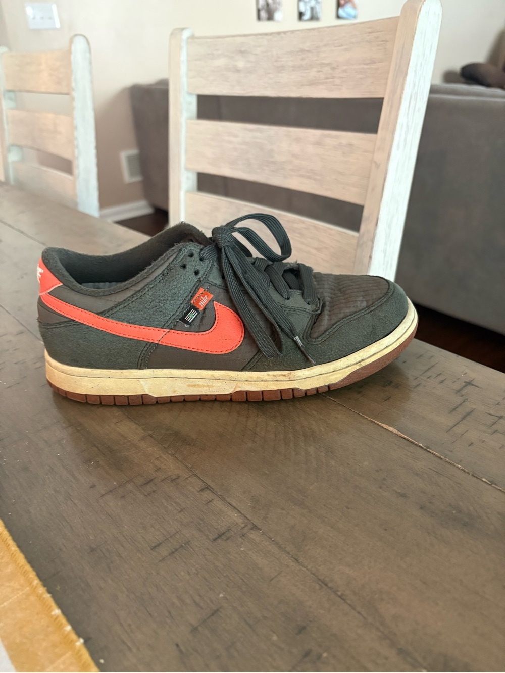 Nike Kids size 5.5 dunk low retro toasty sequoia